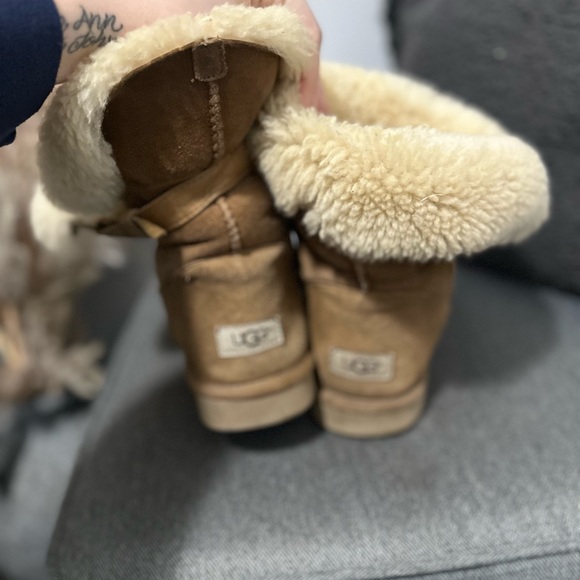 Uggs - Picture 6 of 7